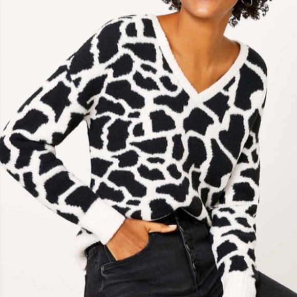 LOFT Sweaters - LOFT Animal Print Soft Sweater NWT, size Large